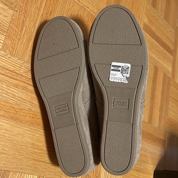 Brand new without tag Size 4Y Toms Girls Desert Wedge Heel Shoes - Picture 4 of 6